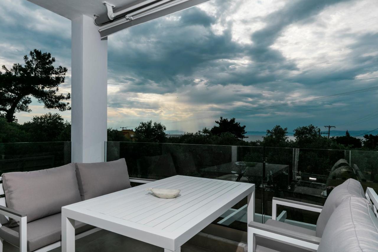 Pachis Escape Suites Zewnętrze zdjęcie