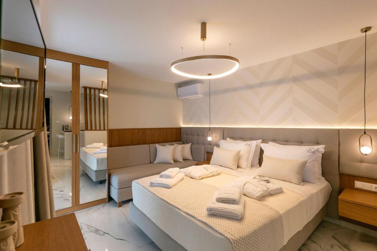 Pachis Escape Suites Zewnętrze zdjęcie