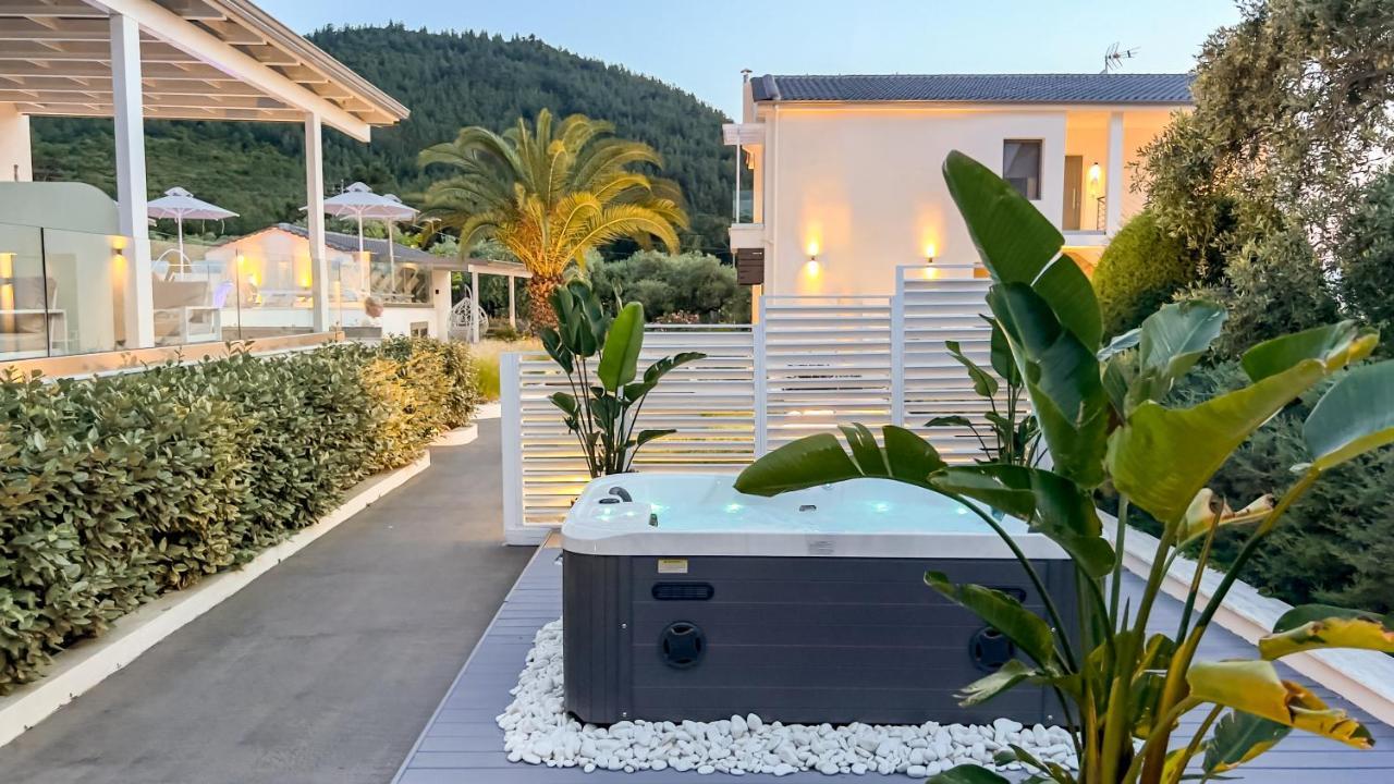 Pachis Escape Suites Zewnętrze zdjęcie